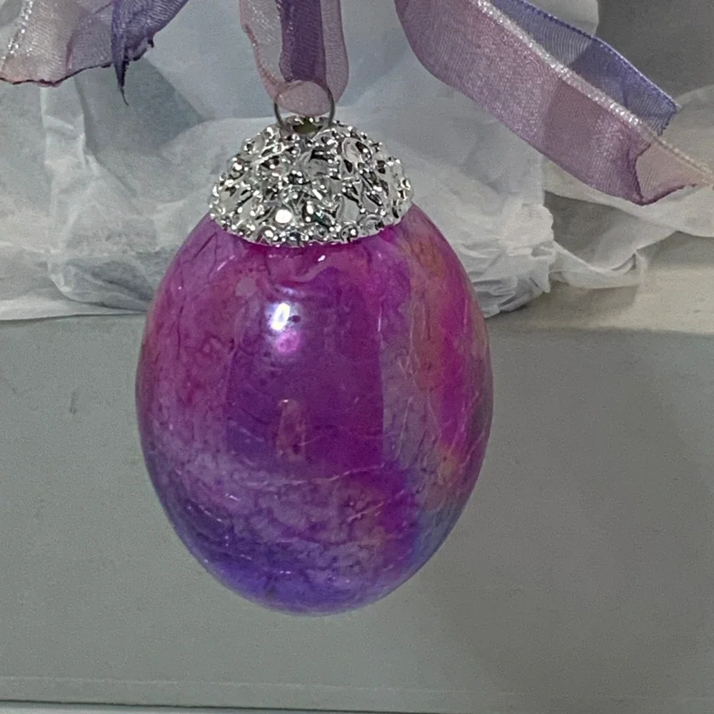 Artisan Purple Pink Glass Egg Ornament with Silver Filigree Cap and Ribbon Bow‎